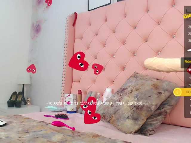 Live sex webcam photo for VioletGil #273333463