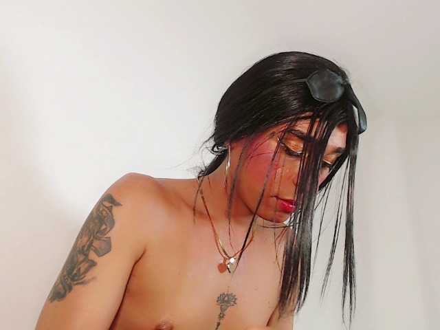 Live sex webcam photo for VioletGil #274625313