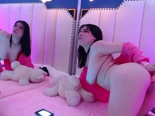 Live sex webcam photo for VioletMcgrego #273743123