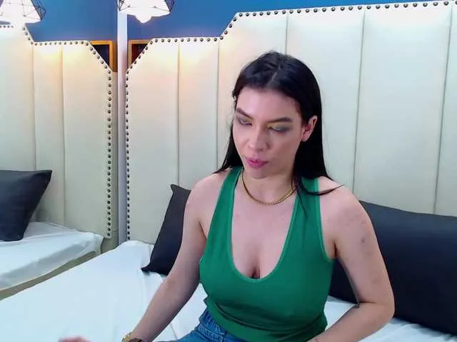 Live sex webcam photo for VioletMcgrego #273849572