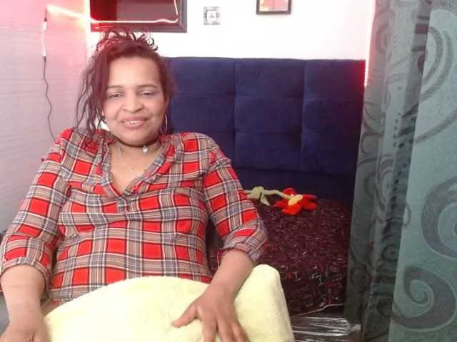Live sex webcam photo for VioletMommyHxt #277367499