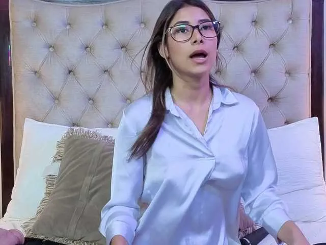 Live sex webcam photo for VioletMontes #291556823