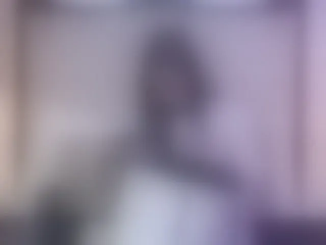 Live sex webcam photo for VioletMontes #292678574