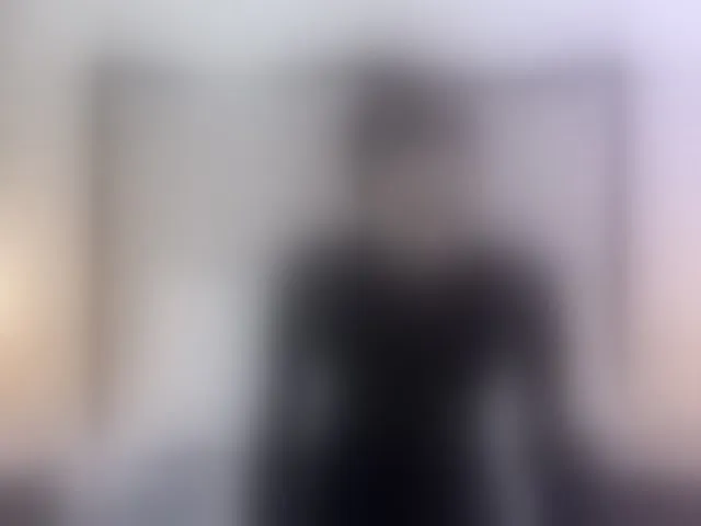 Live sex webcam photo for VioletMontes #293281720