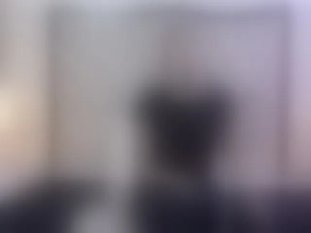 Live sex webcam photo for VioletMontes #293548116