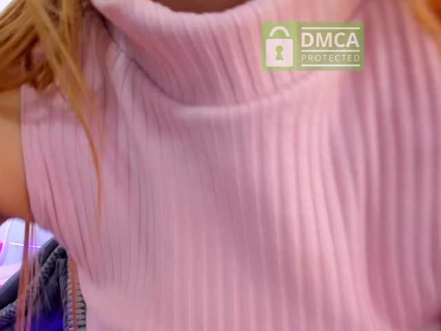 Live sex webcam photo for VioletSmitth #273214646