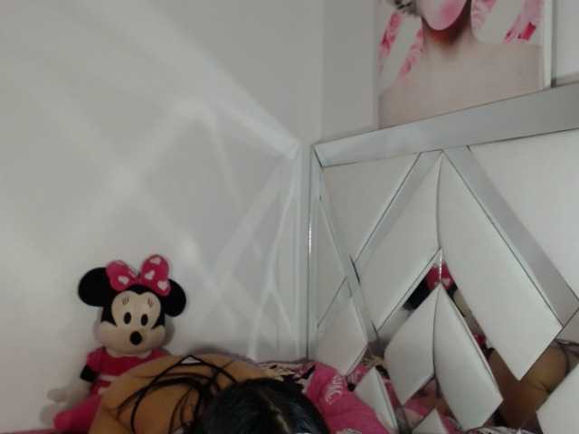 Live sex webcam photo for Violeta-Miler #276039256