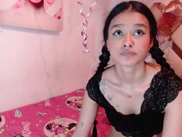 Live sex webcam photo for Violeta-Miler #278174092