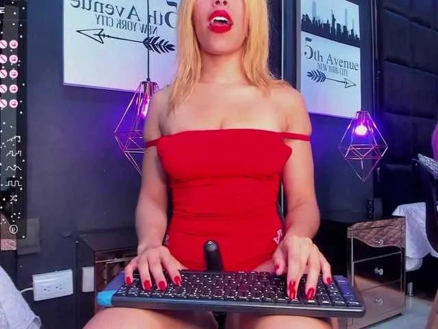 Live sex webcam photo for VioletaAels #276509697