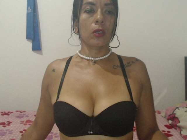 Live sex webcam photo for VioletaVillaa #277801199