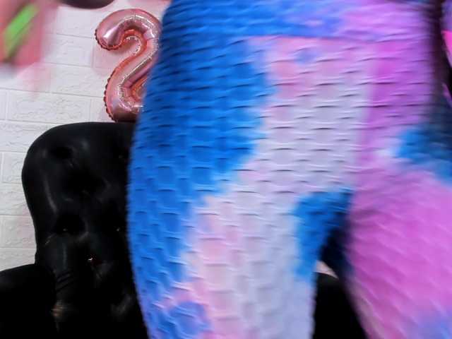 Live sex webcam photo for Violetatoo #272164228