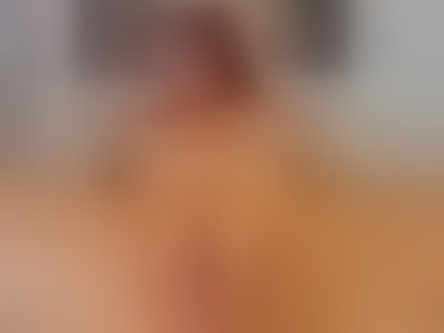 Live sex webcam photo for Violethorny05 #291517071