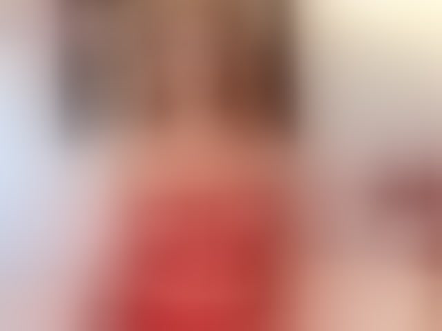 Live sex webcam photo for Violethorny05 #293974973