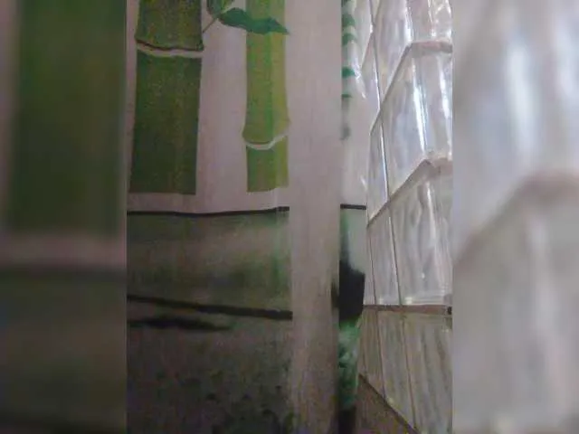 Live sex webcam photo for Violethotflower #290992849