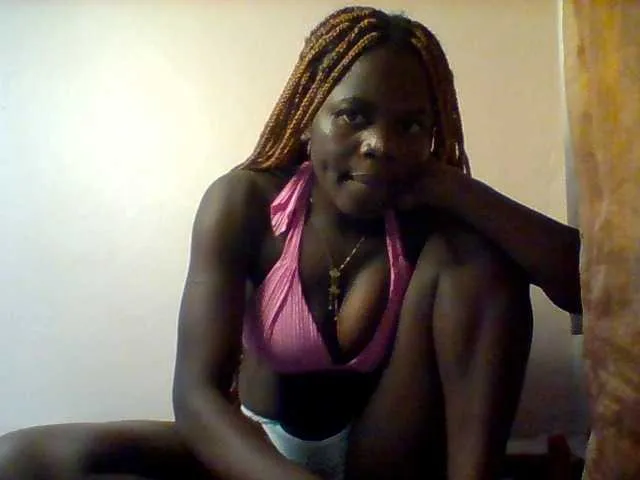 Live sex webcam photo for Violeti #294121586
