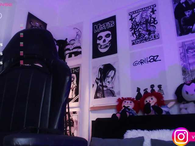 Live sex webcam photo for Violetlane #290397125