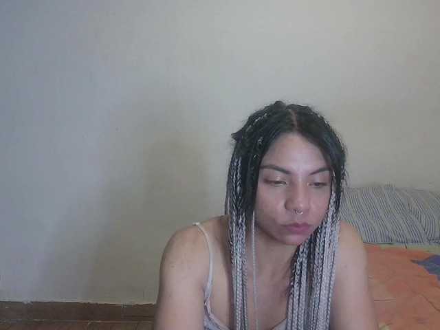 Live sex webcam photo for Violetsmmithh #277617246