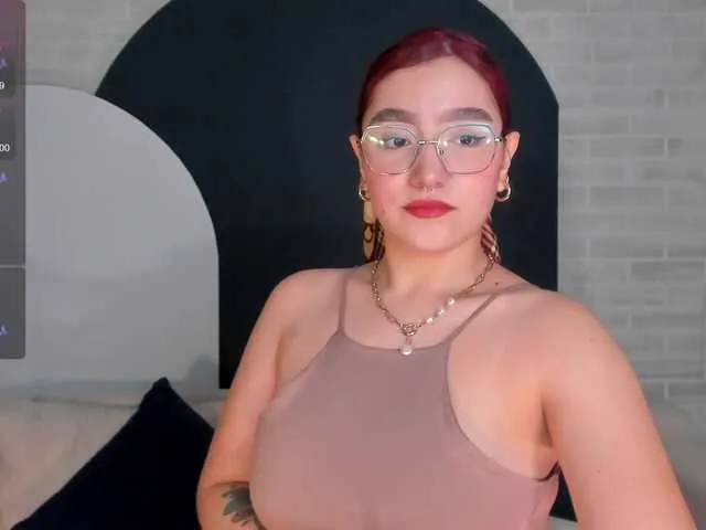 Live sex webcam photo for ViolettCastel #288073931