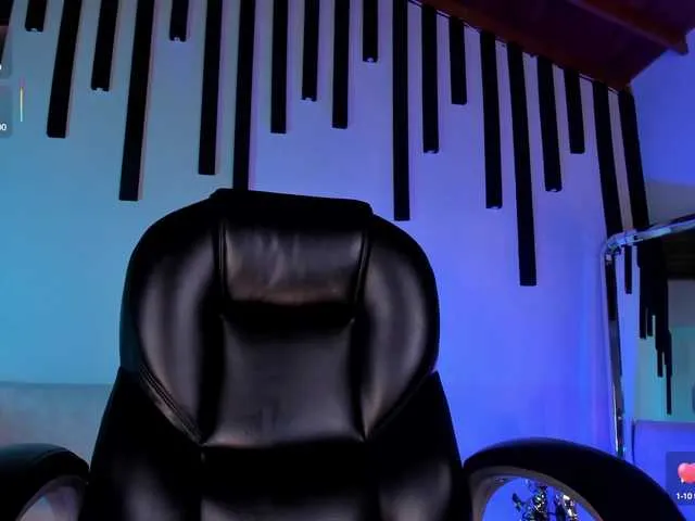 Live sex webcam photo for ViolettHansson #291094553