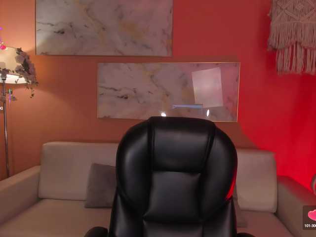 Live sex webcam photo for ViolettHansson #291213034