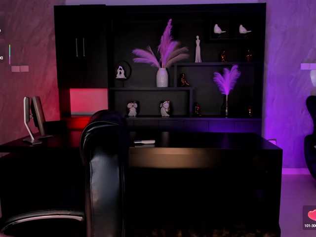 Live sex webcam photo for ViolettHansson #291263906