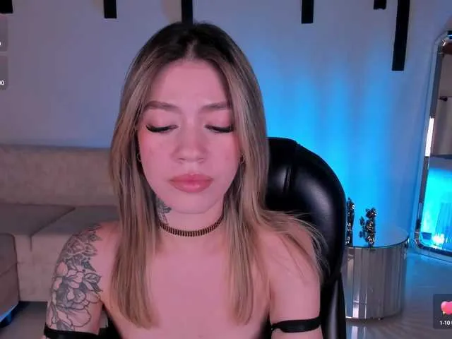 Live sex webcam photo for ViolettHansson #291476809