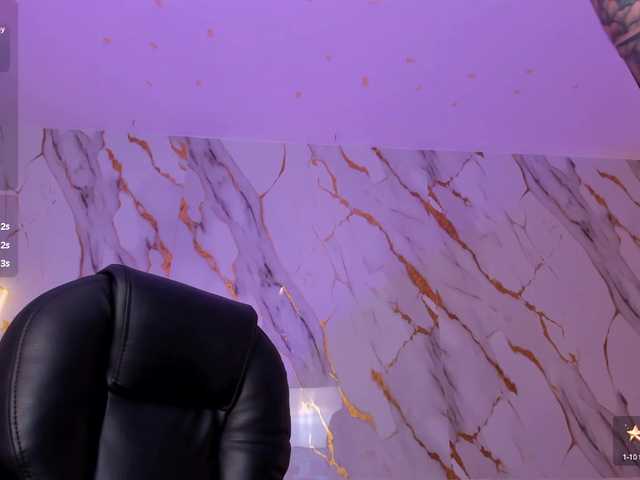 Live sex webcam photo for ViolettHansson #291861412