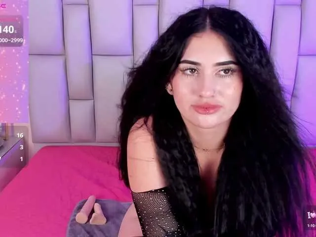 Live sex webcam photo for Violetta-Owens #291806434