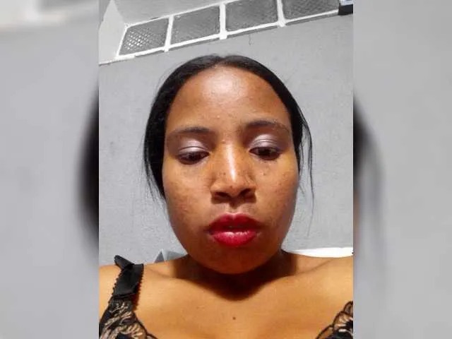 Live sex webcam photo for Violette01 #276201223