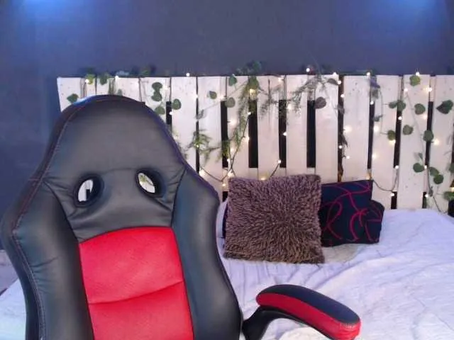 Live sex webcam photo for Violettoficial #276516549