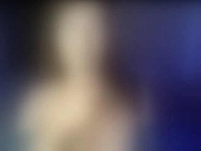 Live sex webcam photo for VioricaRoss #294188616