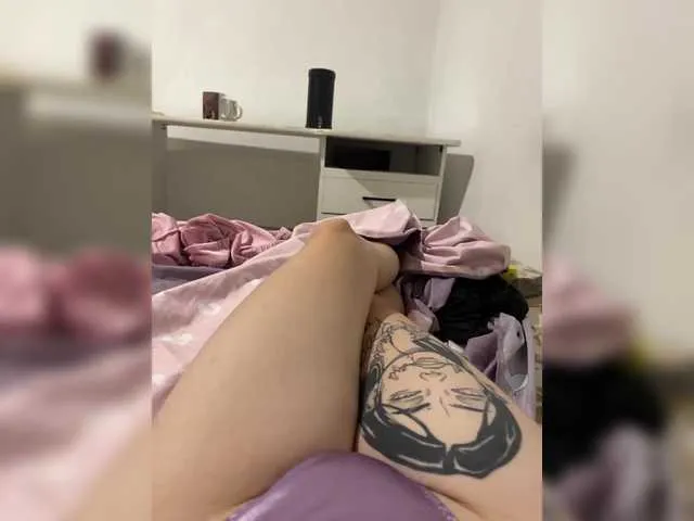 Live sex webcam photo for Vipgerl #291957055