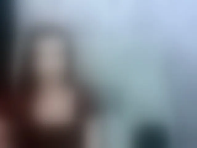 Live sex webcam photo for VirginLuna #293327795