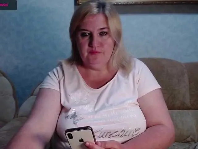 Live sex webcam photo for VishenkaStar #273593606