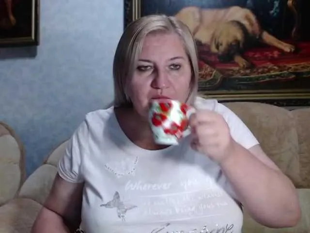 Live sex webcam photo for VishenkaStar #273912269