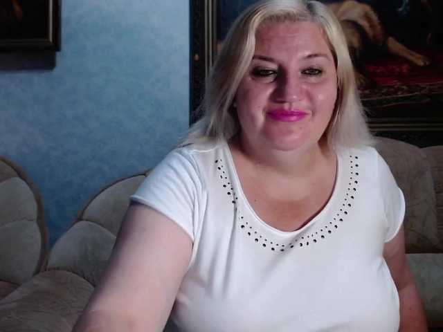 Live sex webcam photo for VishenkaStar #274311242