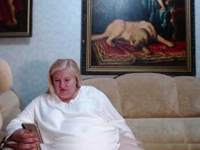 Live sex webcam photo for VishenkaStar #276012372