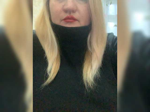 Live sex webcam photo for VishenkaStar #277427876