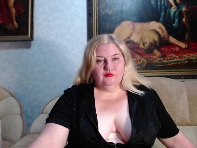 Live sex webcam photo for VishenkaStar #277792957