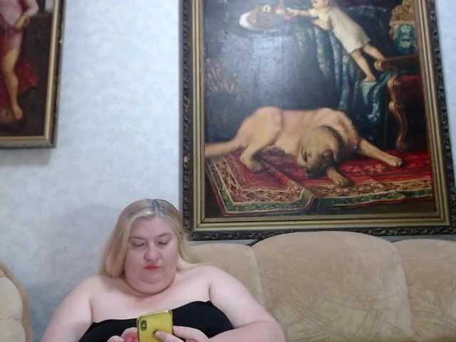 Live sex webcam photo for VishenkaStar #285647069