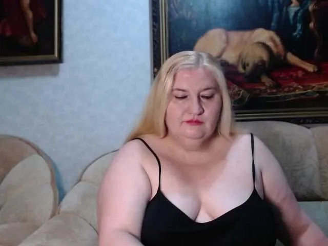 Live sex webcam photo for VishenkaStar #290719315