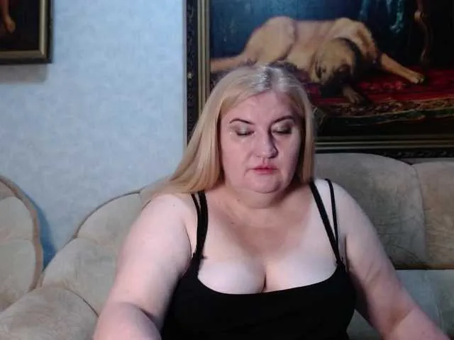 Live sex webcam photo for VishenkaStar #291377736