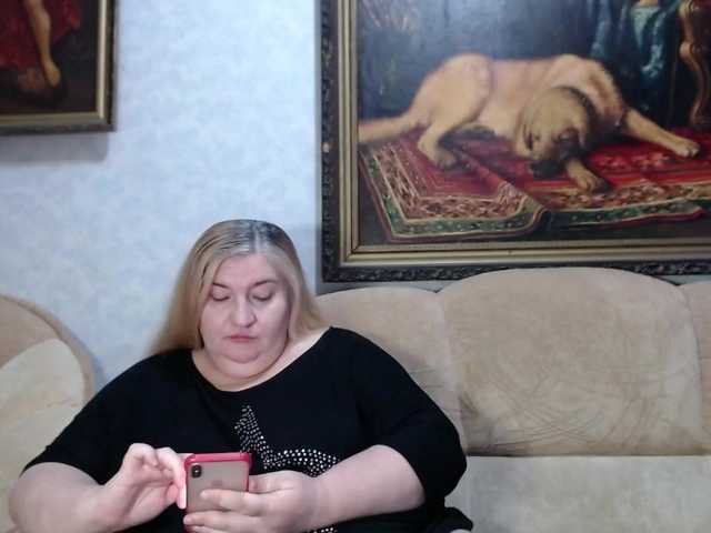 Live sex webcam photo for VishenkaStar #291845202