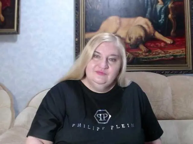 Live sex webcam photo for VishenkaStar #292003357