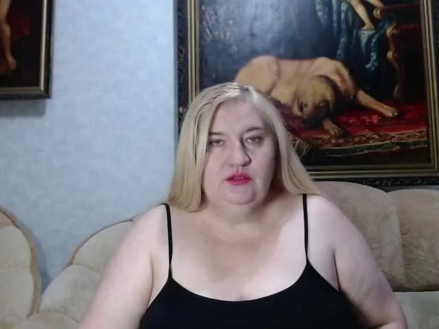 Live sex webcam photo for VishenkaStar #292028517