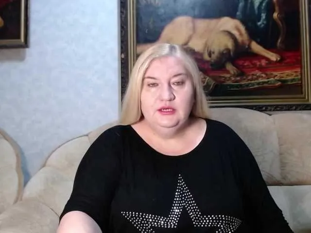 Live sex webcam photo for VishenkaStar #292034198