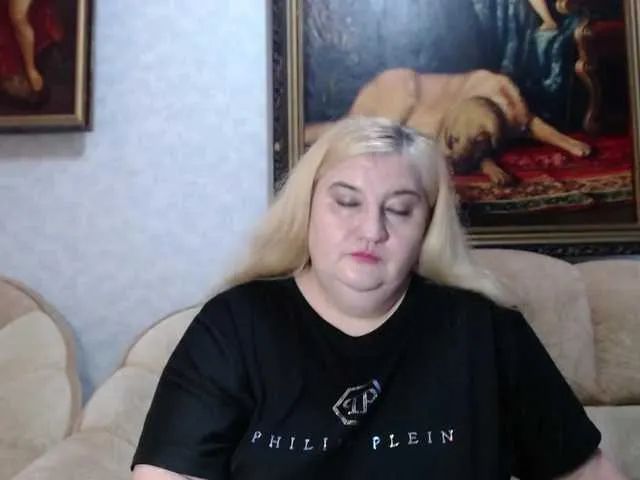 Live sex webcam photo for VishenkaStar #292169274