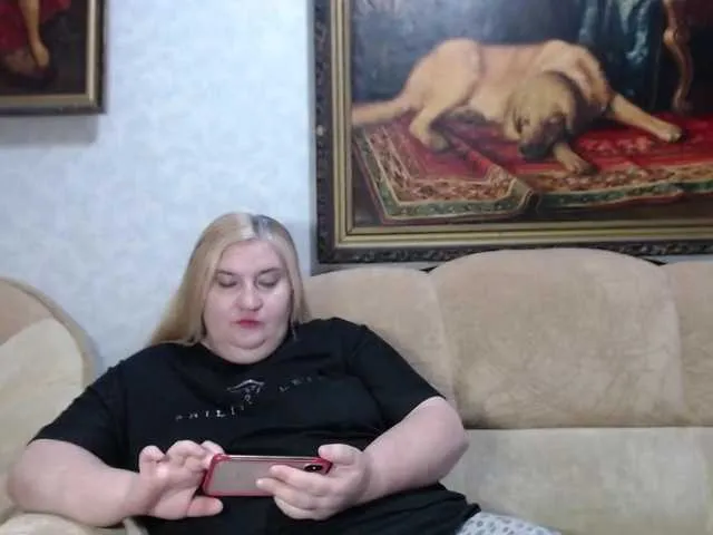 Live sex webcam photo for VishenkaStar #292228207