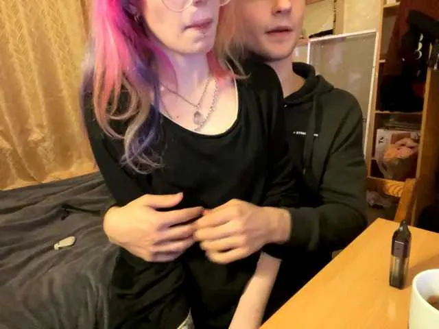 Live sex webcam photo for VitkaLeo #276338955