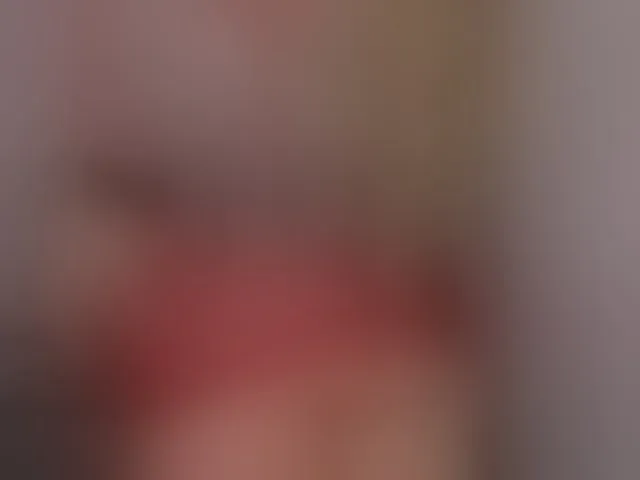 Live sex webcam photo for VivianneHart #292816729
